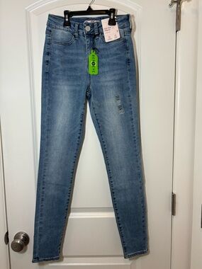 Sonoma goods for life Women’s Light Blue Skinny Jeans - Stretch High-Rise Fit